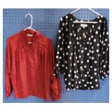 2 Blouses , 1 size 1X