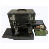 Singer Featherweight #221 Machine w/ Case
