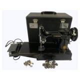 Singer Featherweight #221 Machine w/ Case
