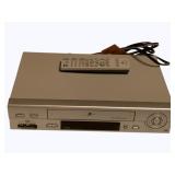 Zenith VCR w/ Remote - Moel VCS442