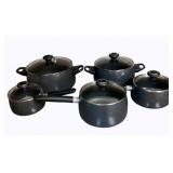 Set of 5 Pampered Chef Pots w/ lids