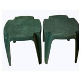 2 Plastic Stands - 17 x 16 x 16