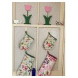 Lot of Assorted Items - Potholders & Decor