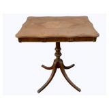 Table - 29 x 28 x 22