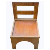 Chair - 26 x 16 x 15