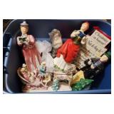 Tote w/Holiday Decor to include Ceramic Carolers