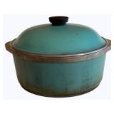 Club Pot w/ Lid - 10"