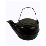 Cast Iron Kettle - 12.5 x 9.5 x 8