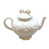 Lynn Hollyn Porta Teapot - As Is/Chipped - 9.5 x 8