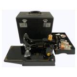 Singer Featherweight #221 Machine in Case