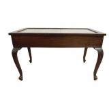 Display Table on Queen Anne Leg