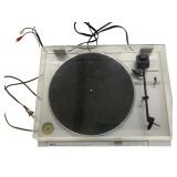 Akai Semi Automatic Turn Table - 4 x 17 x 13.5