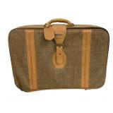 Vintage Fifth Avenue Suitcase - 20 x 23 x 7