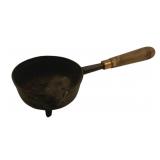 Cast Iron/Wood Handle Pot - 7 x 15.5
