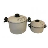 2 Pots w/ Strainer Lids