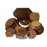 Lot of Assorted Trivets & Trays