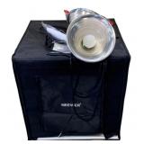 NEEWER Light Cube w/ lights 21 x 22 x 24