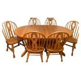 Oak Table w/ 6 Chairs and 2 Leafs