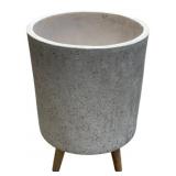 3 Leg Planter 17.5 x 12