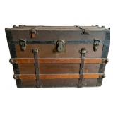 Vintage Wood & Metal Steamer Trunk w/Tray