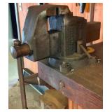 Vintage Columbian Bench Vise - 10 x 19 x 7