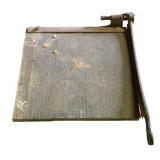 Paper Cutter - 4 x 19 x 26