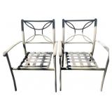 2 Metal Chairs - 36 x 25 x 27