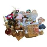 Lot of Assorted Decor Items