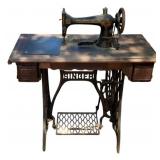 Singer Sewing Machine w/ Table - 39 x 35 x 16.5