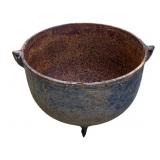 Cast Iron Pot - 18.5 x 11