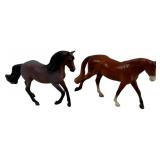 Breyer 2 Pc Horses - 3 x 3 x 1