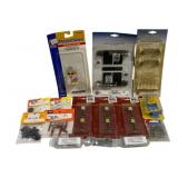 Assorted Decorative Train Items