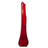 L.E. Smith Amberina Ribbed Swung Vase 26'