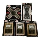 5 pc Lot Atlas HO Scale Train Accessories
