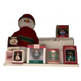 Assorted Holiday Decor