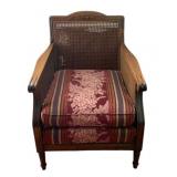Vintage Chair 35"x26"x25"