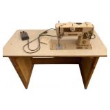 Singer Sewing Machine w/ table