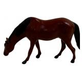 Hartland Grazing Horse = 6 x 4 x 1.5