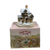David Winter Cottage w/ Box