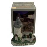 Lighted English Village Cottage Charmer