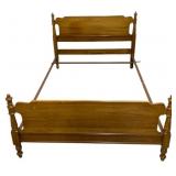 Vintage Full Size Bed - 42 x 57 x 56