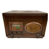 Wilcox Recordio Record Player/AM Radio