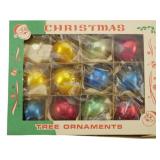 Vtg Christmas Tree Ornaments in Original Box