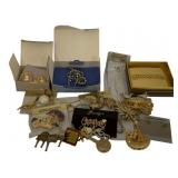 Lot Costume Jewelry