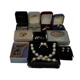 Lot Costume Jewelry