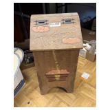 Vintage 'Country Kitchen' Wooden Tater Bin