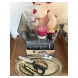 Contents on top of Entertainment ctr. Vases,
