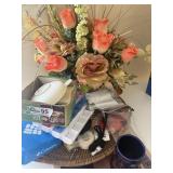 Misc. lot of flowers, coasters, serving trays,