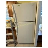 Roper Refrigerator (White)  18 cu
