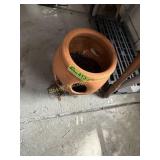 Hen and chick pot